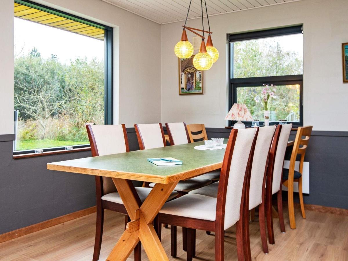 8 Person Holiday Home In R M Lakolk 외부 사진